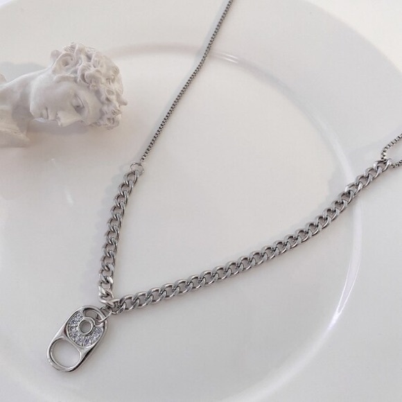 Diamond Pop Top Asymmetric Chain Necklace - Picture 4 of 4